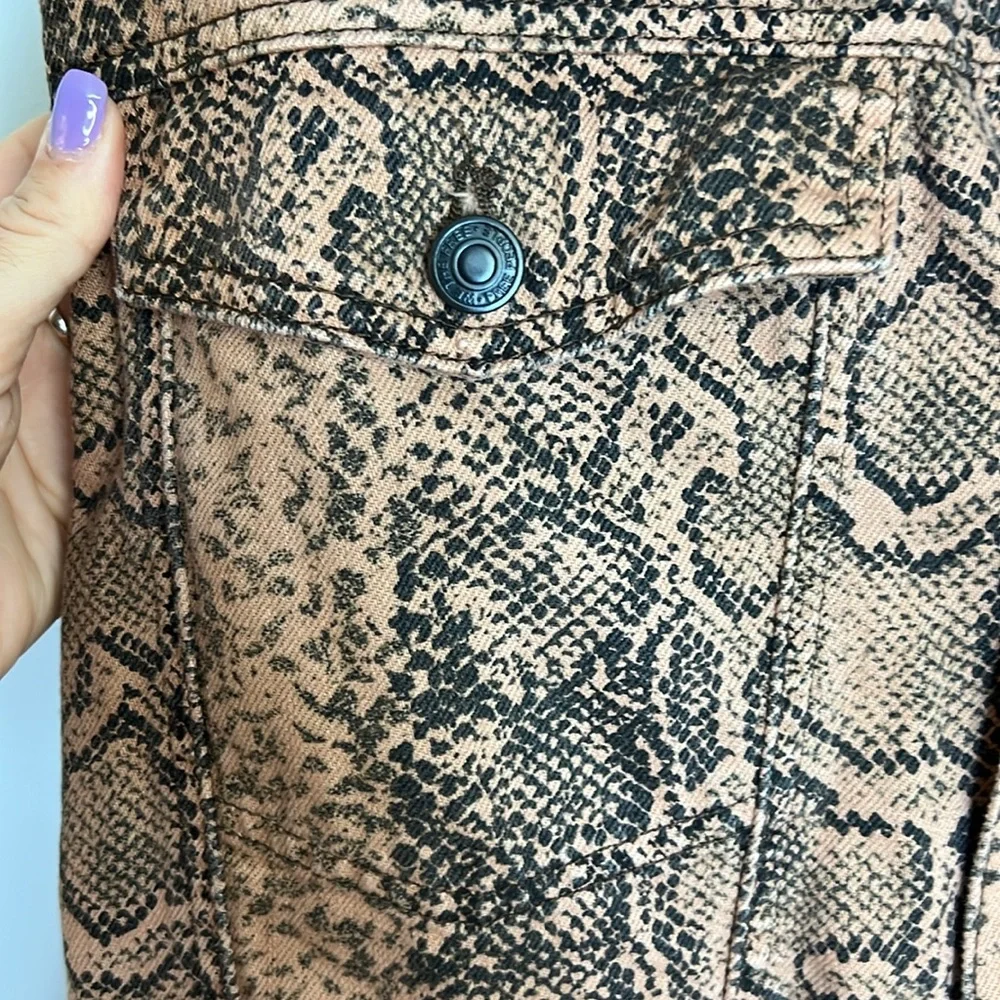 Free People Brown & Black Snakeskin‎ Print Denim Jacket- S - Picture 5 of 8